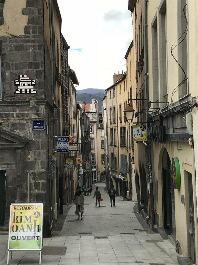 Nid Douillet Sur Plateau Central Κλερμόν Φεράν Εξωτερικό φωτογραφία